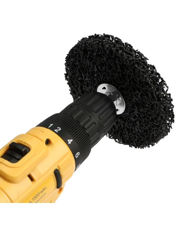 Круг коралловый по металлу ТУНДРА, для шлифовки и полировки, М8, 115 мм, с адаптером