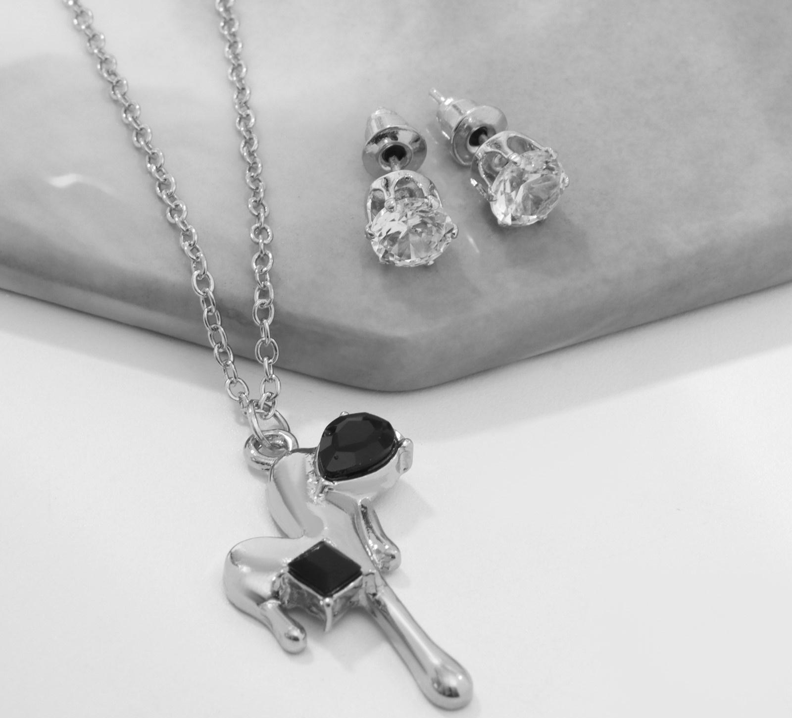 Гарнитур 2 предмета: серьги, кулон 