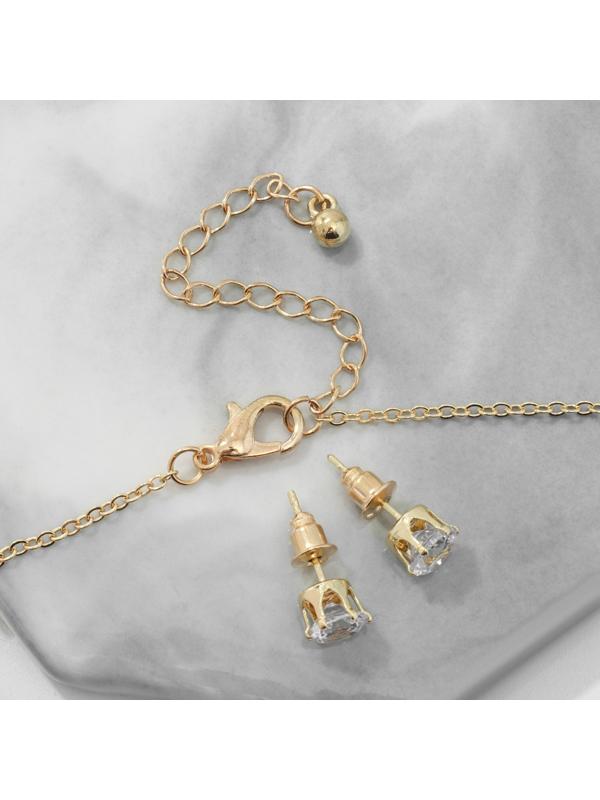 Гарнитур 2 предмета: серьги, кулон 