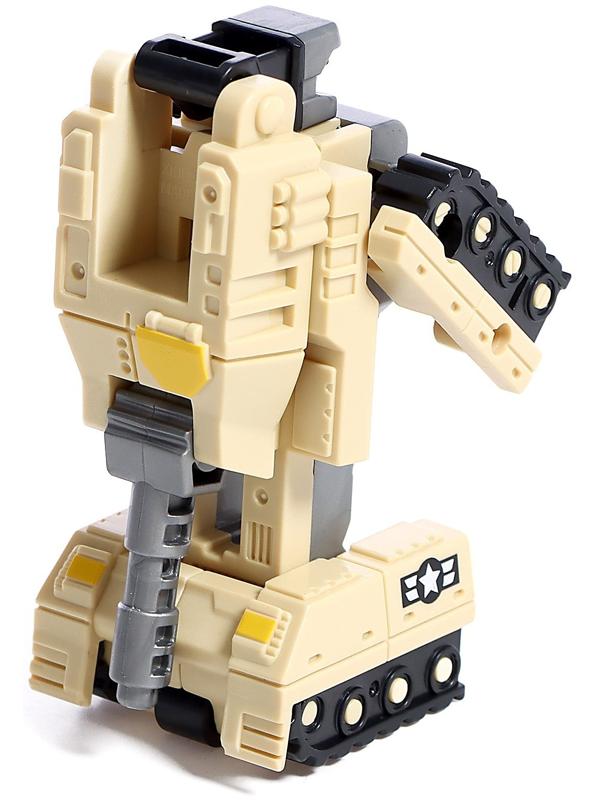 Робот «Танк», трансформируется