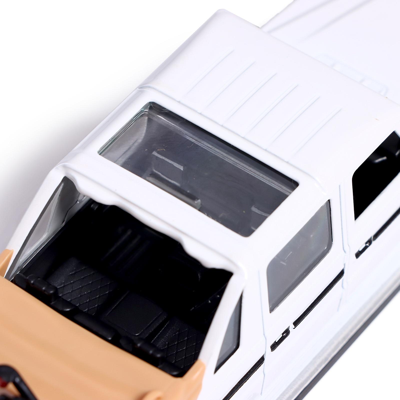 Машина металлическая «Внедорожник», инерция, свет, звук, открываются двери и капот, цвет МИКС