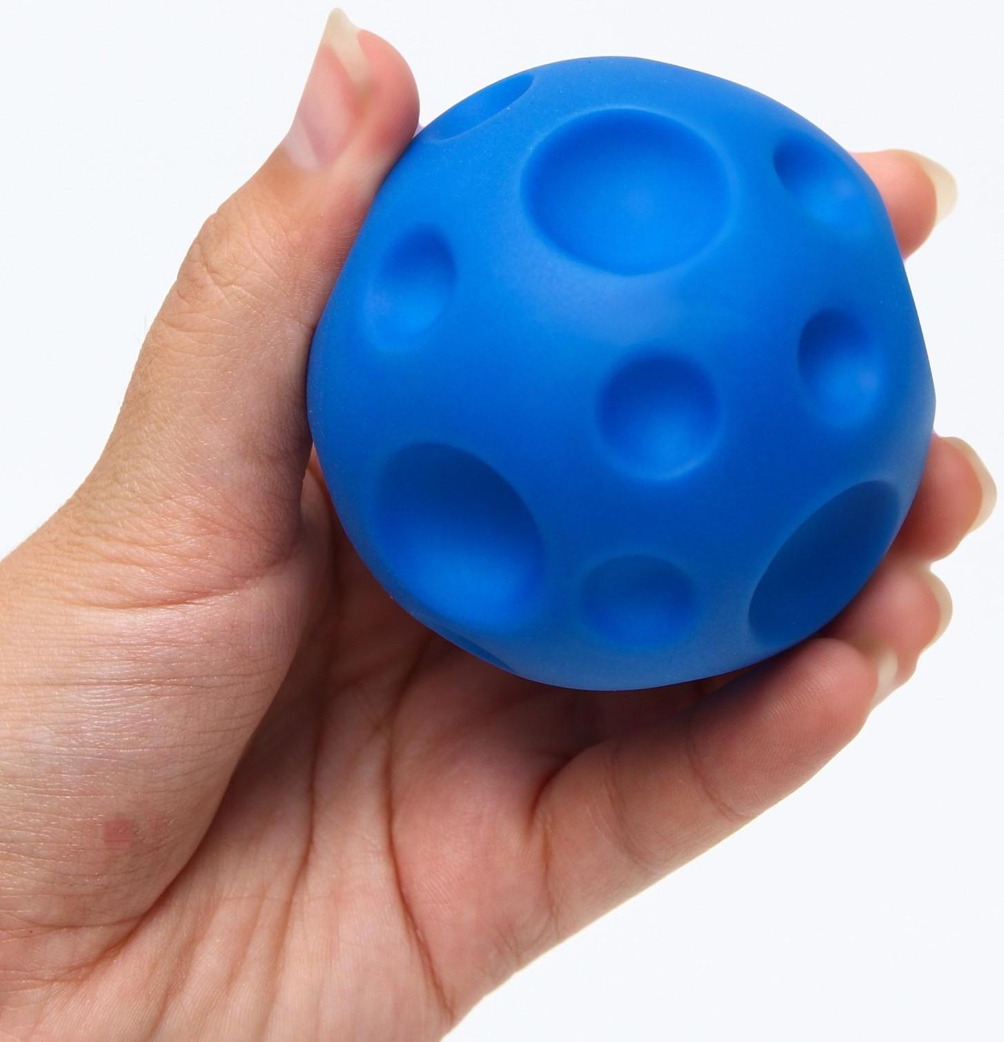 Подарочный набор сенсорных развивающих мячиков «Пирамидка», 7 шт.