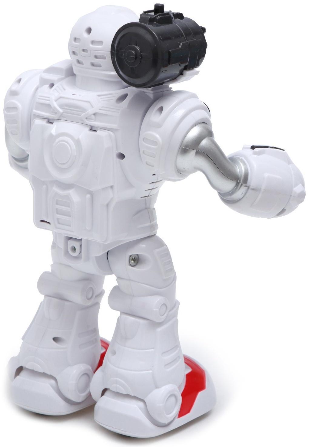 Робот «Герой», световые и звуковые эффекты, работает от батареек, цвет красный
