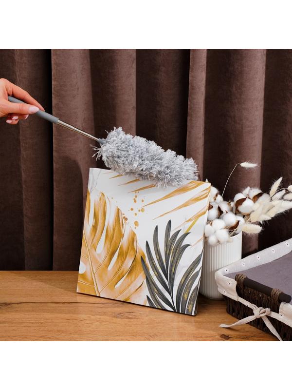 Щётка для удаления пыли Raccoon, телескопическая ручка 33-81 см, насадка из микрофибры 17 см