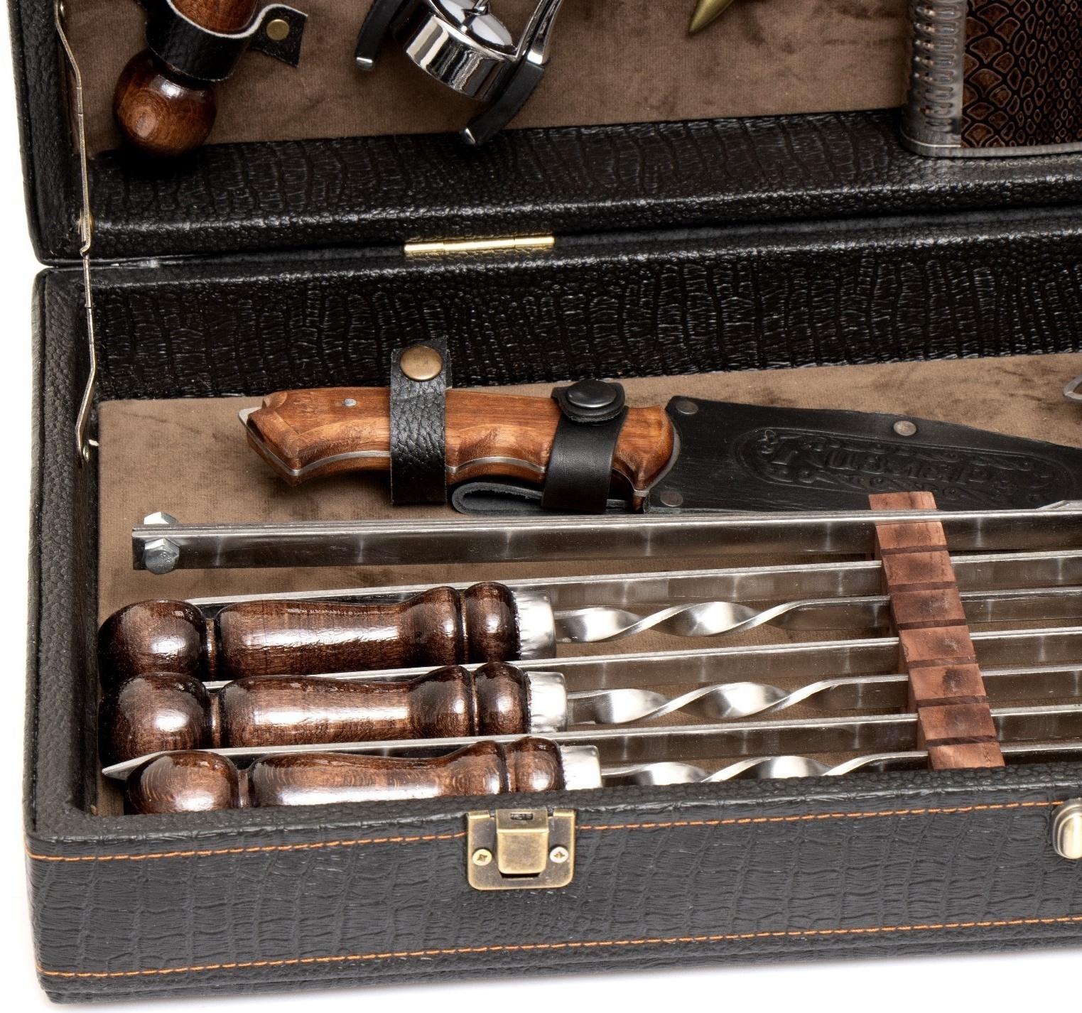 Набор с шампурами подарочный 