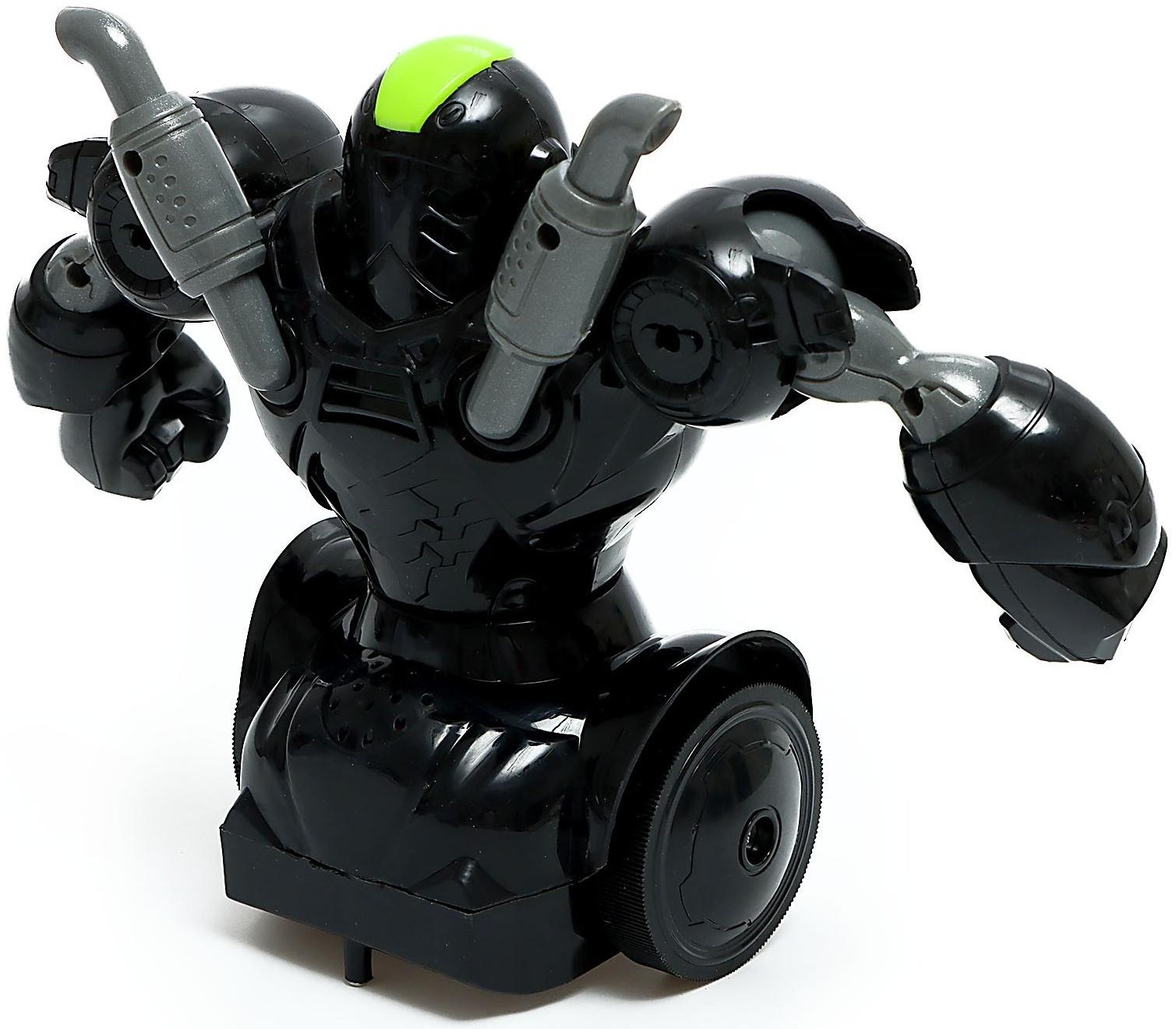 Набор роботов на радиоуправлении «Битва ботов», световые и звуковые эффекты