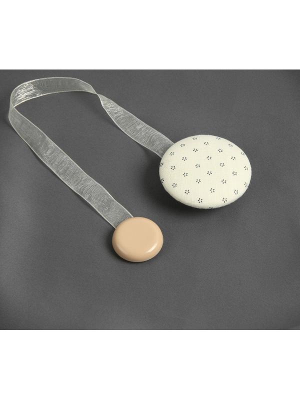 Подхват для штор «Круг», d = 5 см, цвет молочный/серый