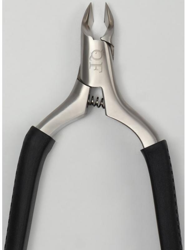 Кусачки педикюрные «Premium», скрытая пружина, 11,5 см, длина лезвия - 6 мм, цвет серебристый/чёрный