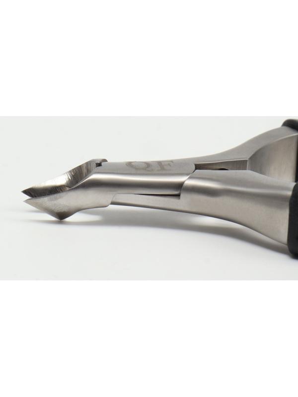 Кусачки педикюрные «Premium», скрытая пружина, 11,5 см, длина лезвия - 6 мм, цвет серебристый/чёрный