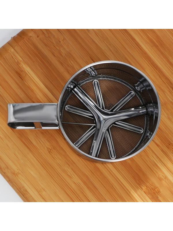 Просеиватель для муки «Ешь, готовь, люби», 375 мл