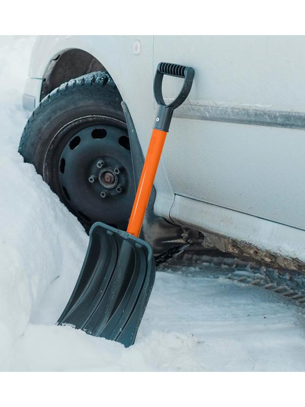 Лопата автомобильная пластиковая, ковш 260 × 300 мм, с оцинкованной планкой, металлический черенок (длина ± 7 см)