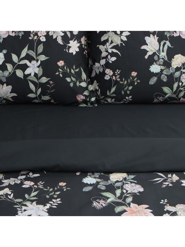 Постельное бельё Этель 2 сп Black flowers, 175х215 см, 200х214 см, 50х70 см -2 шт, мако-сатин 114г/м2