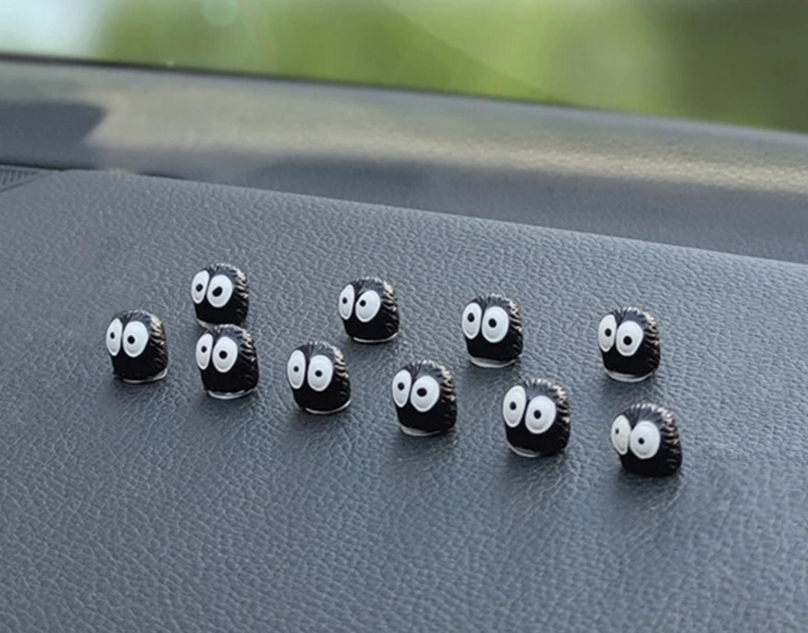 Украшение на панель автомобиля, 