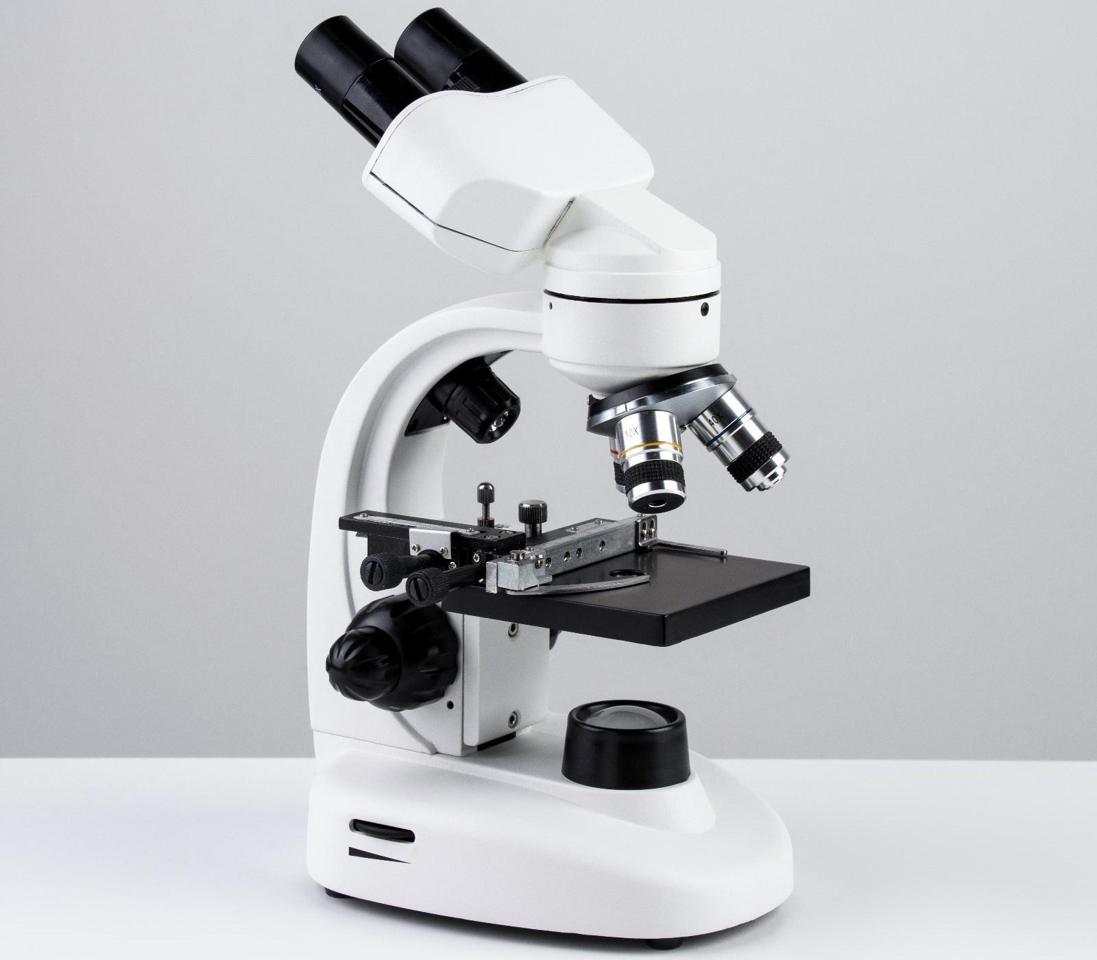 Микроскоп лабораторный кратность 40,100,400, подсветка
