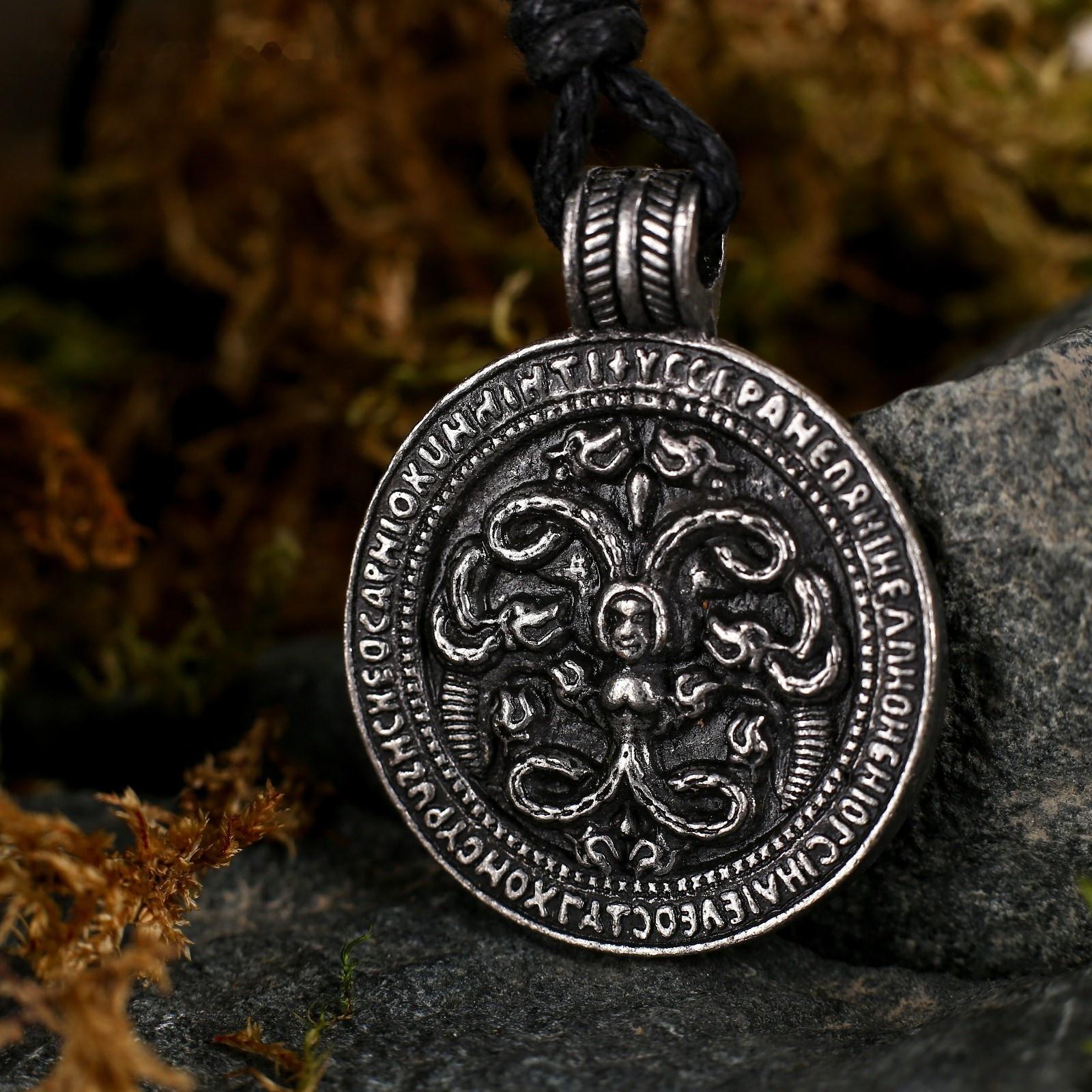 Амулет-брелок 