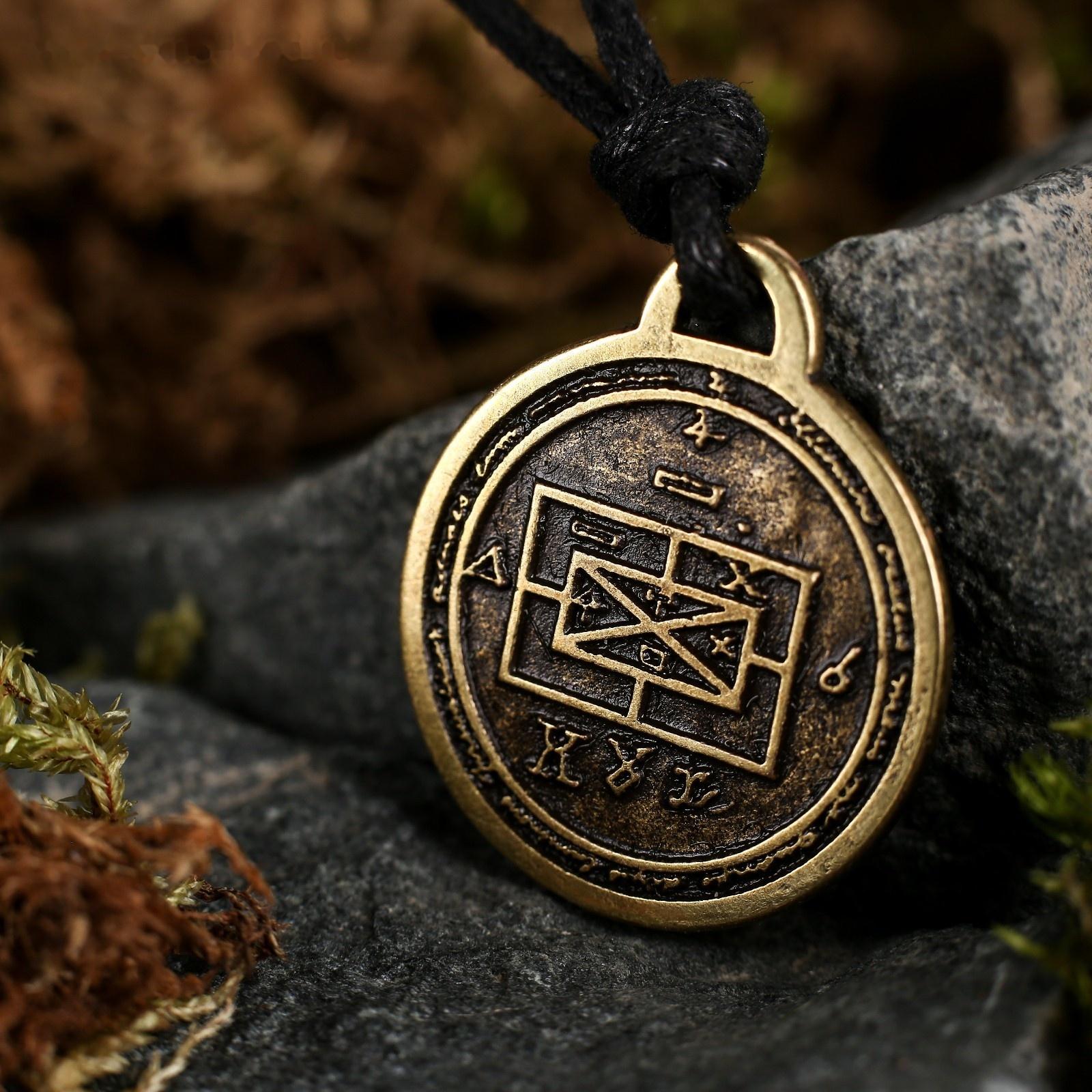 Амулет-брелок 