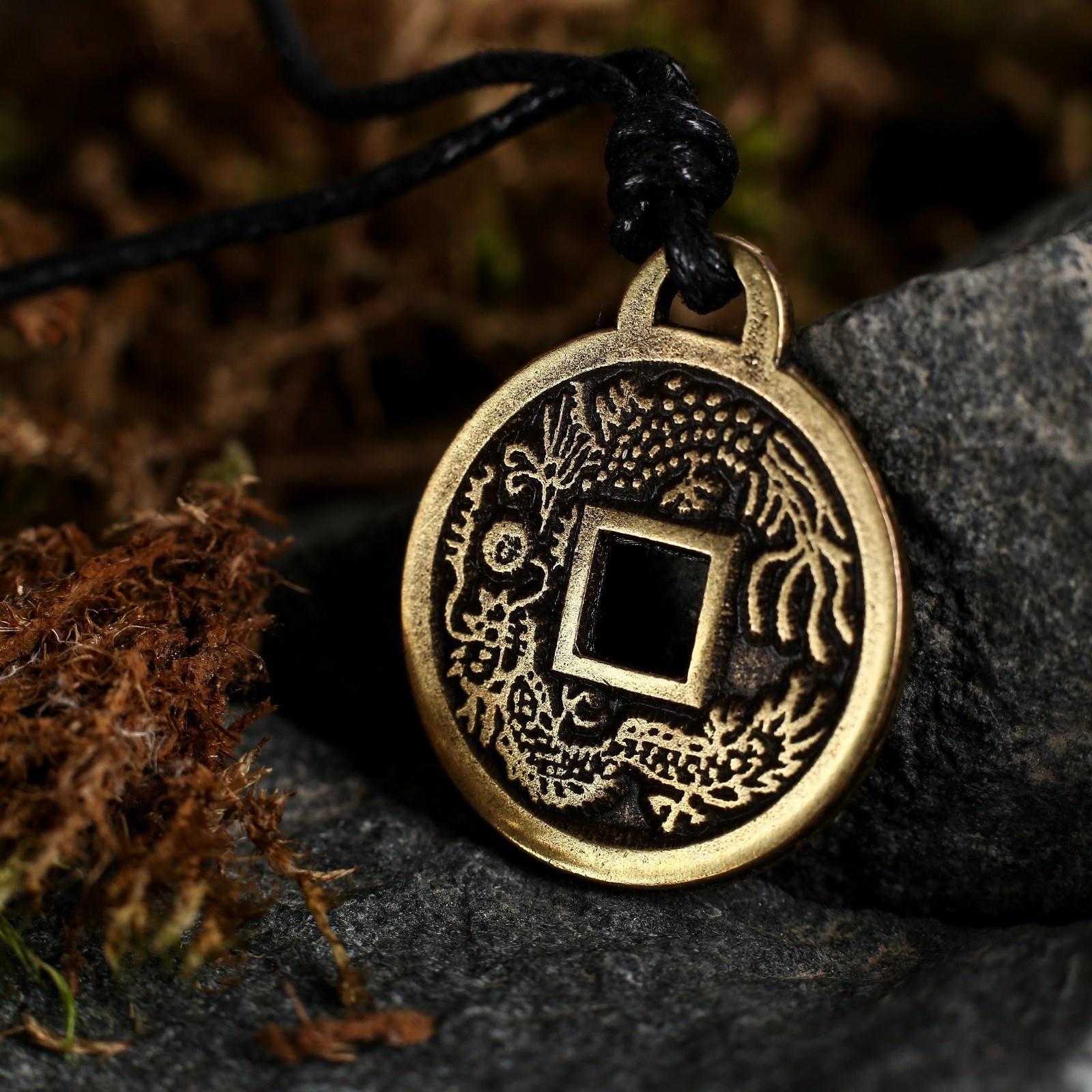 Амулет-брелок 