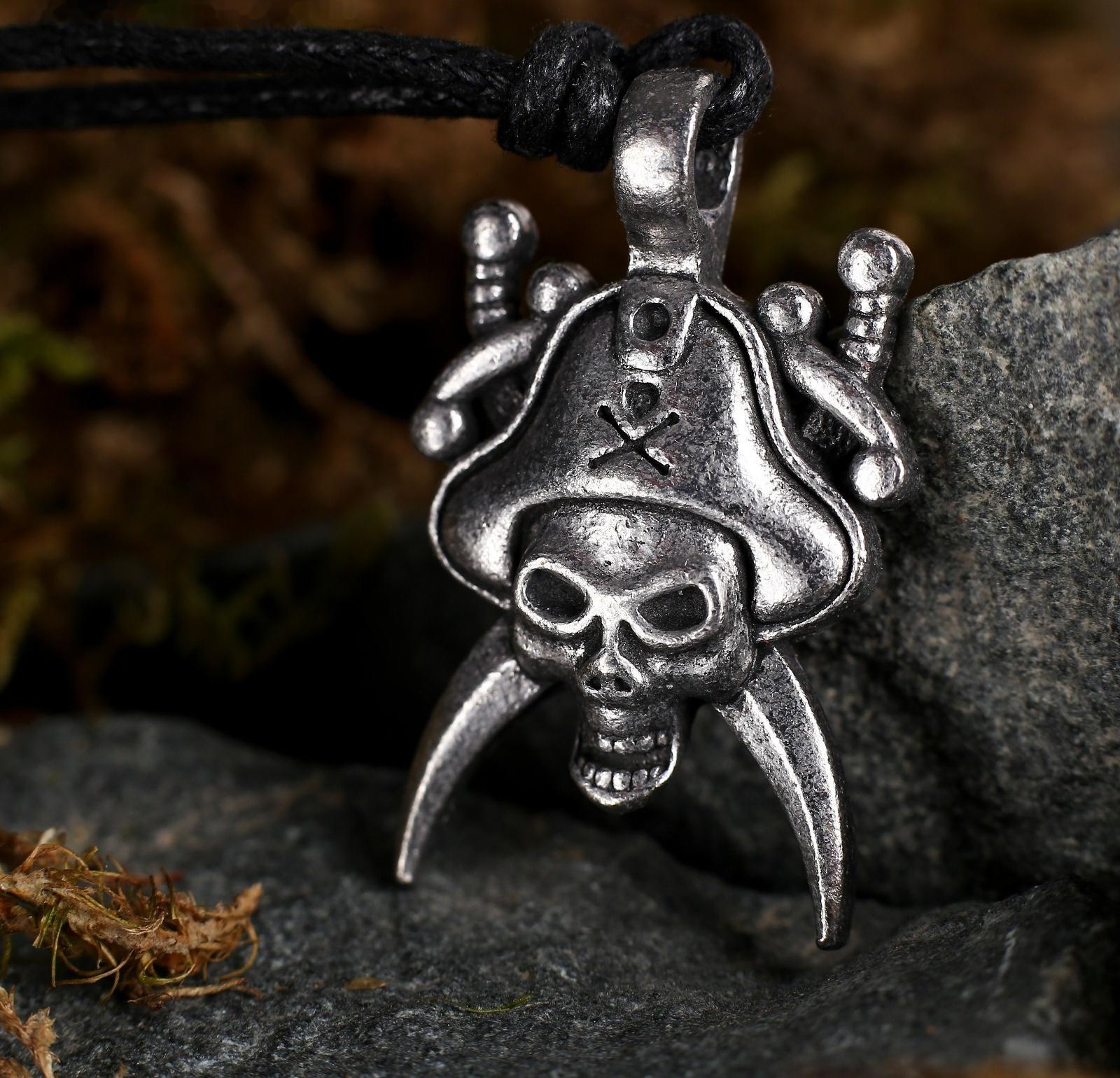 Амулет-брелок, тотем 