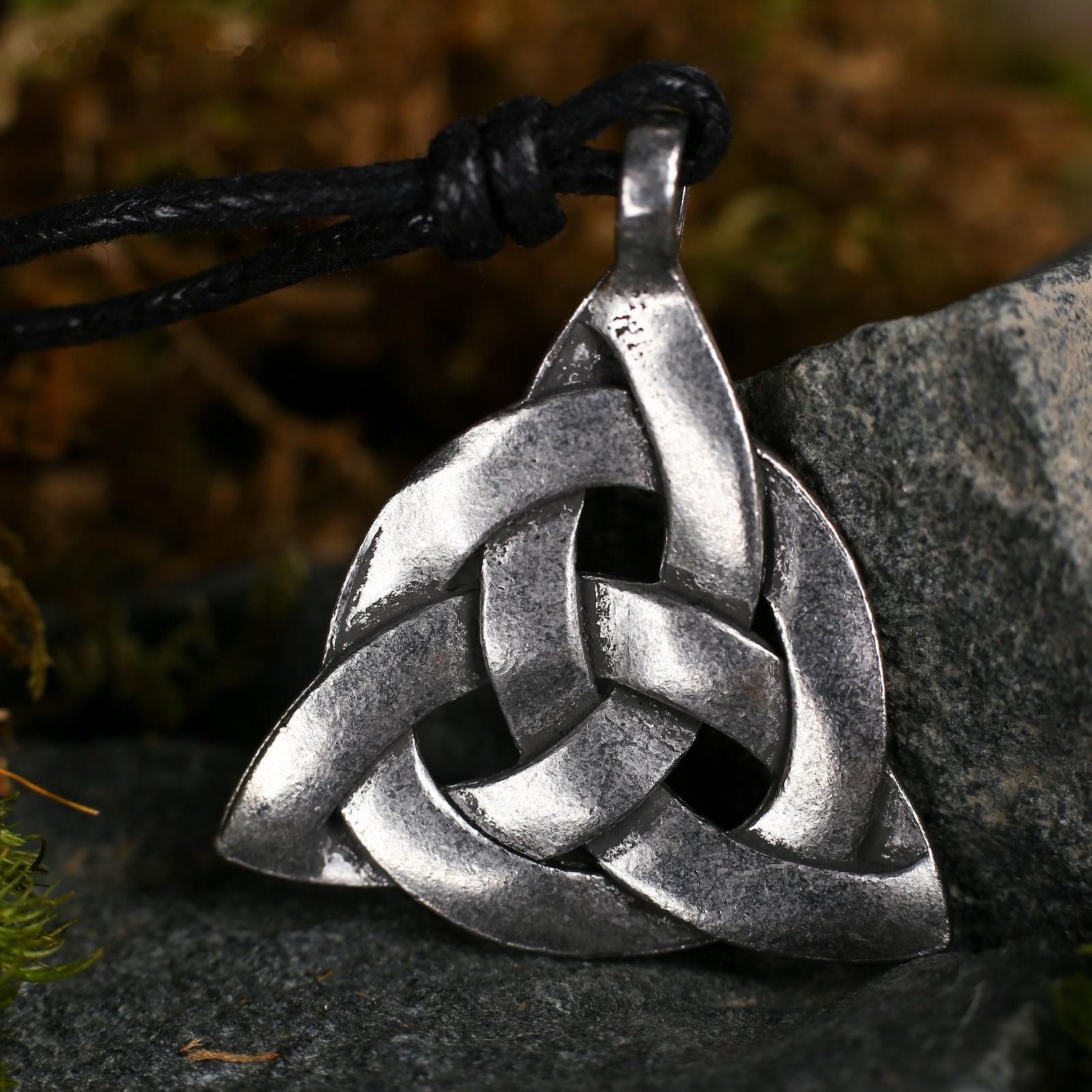 Амулет-брелок, тотем 