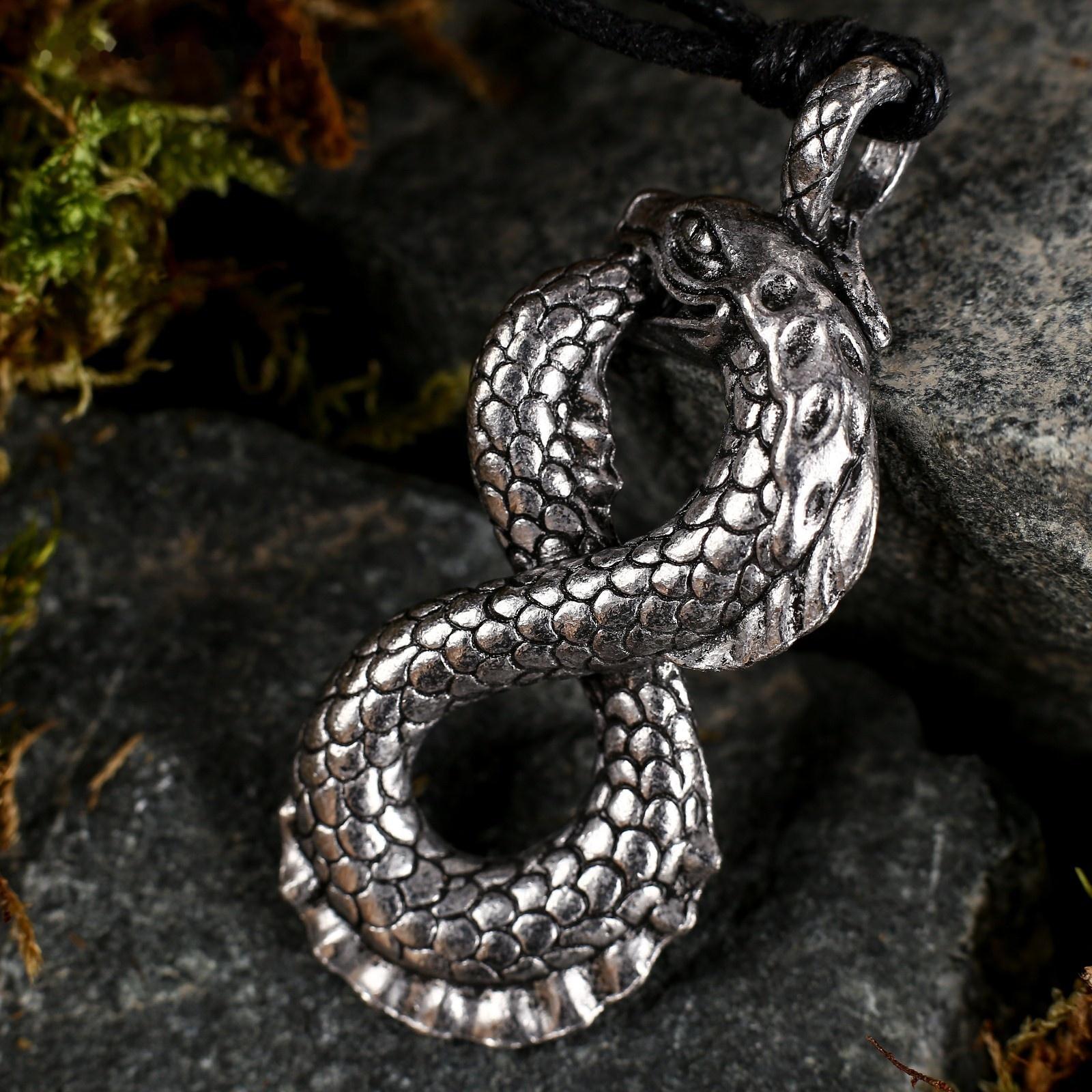 Амулет-брелок, тотем 