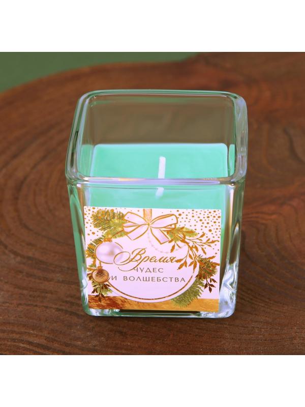 Новогодняя свеча в стакане «Время чудес  и волшебства», аромат еловые шишки