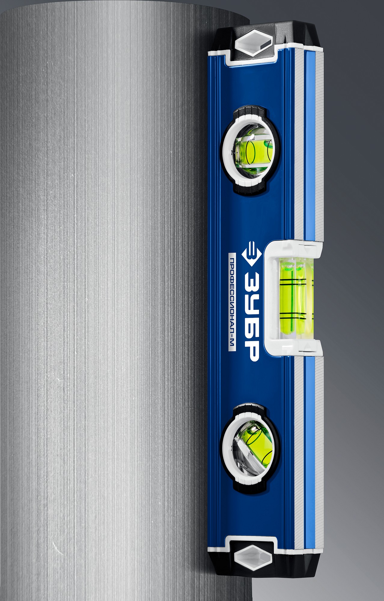 Уровень магнитный усиленный компактный ЗУБР 34581-023 / 230 мм.