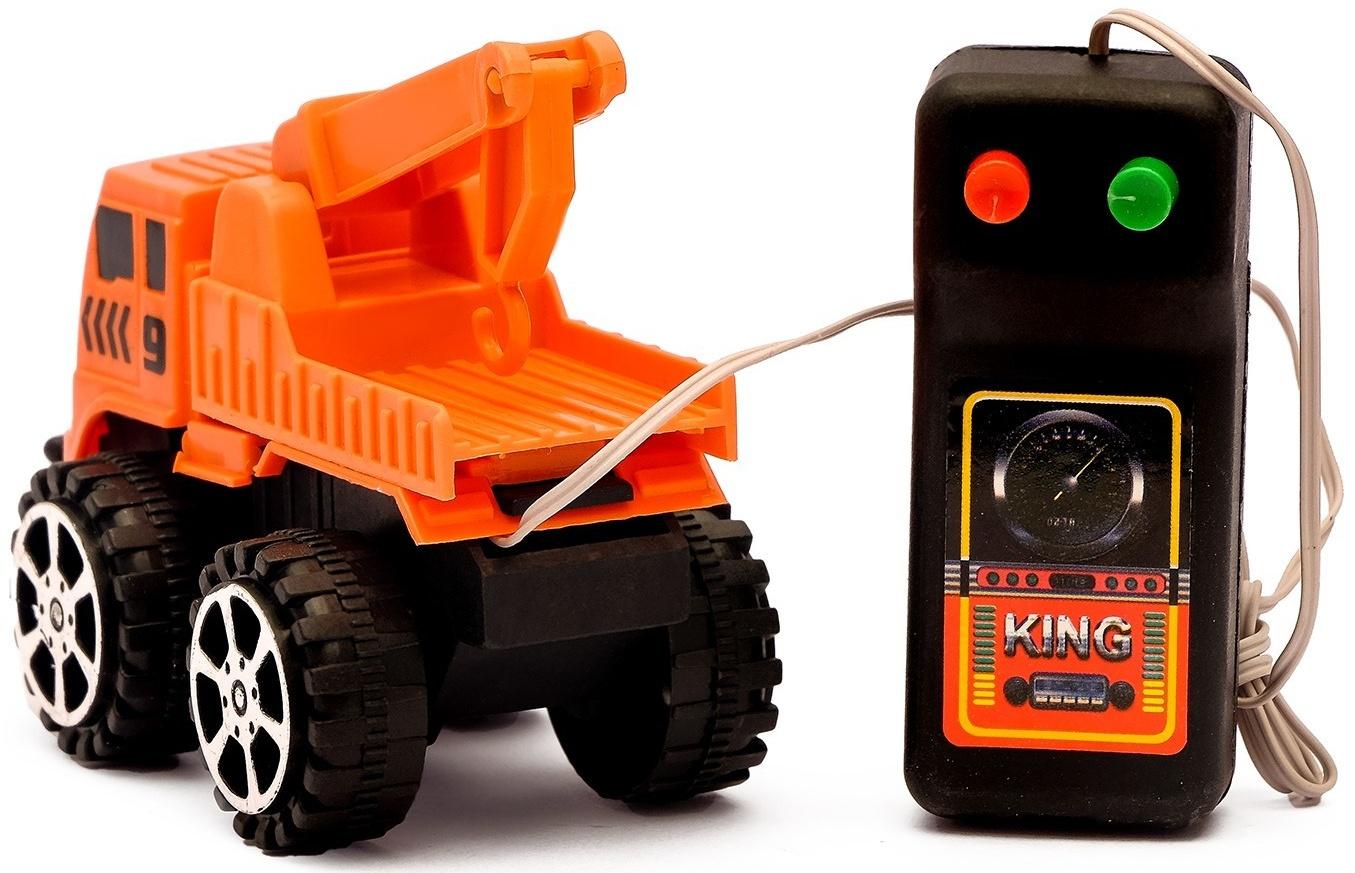 Машина «Стройтехника», на дист управлении, работает от батареек, в пакете