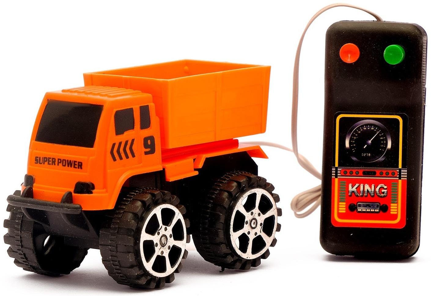 Машина «Стройтехника», на дист управлении, работает от батареек, в пакете