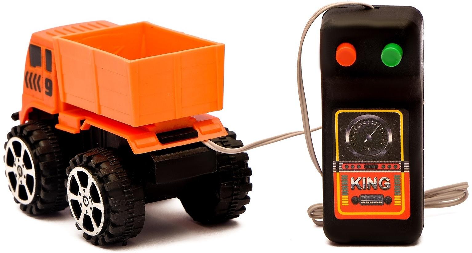 Машина «Стройтехника», на дист управлении, работает от батареек, в пакете