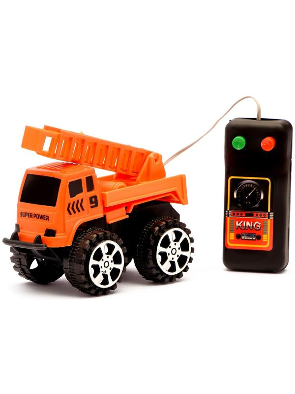 Машина «Стройтехника», на дист управлении, работает от батареек, в пакете