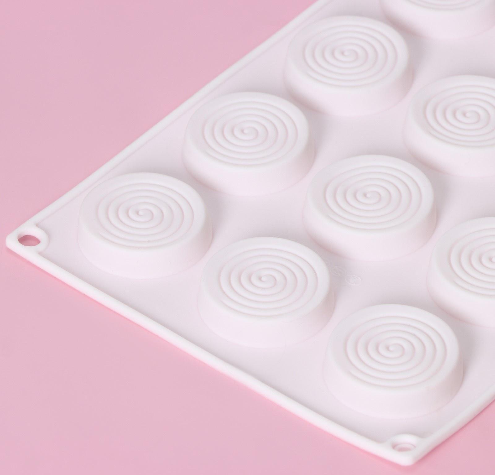 Форма для шоколада Доляна «Гипноз», 29×17×1,1 см, 15 ячеек (d=4,2 см), цвет белый