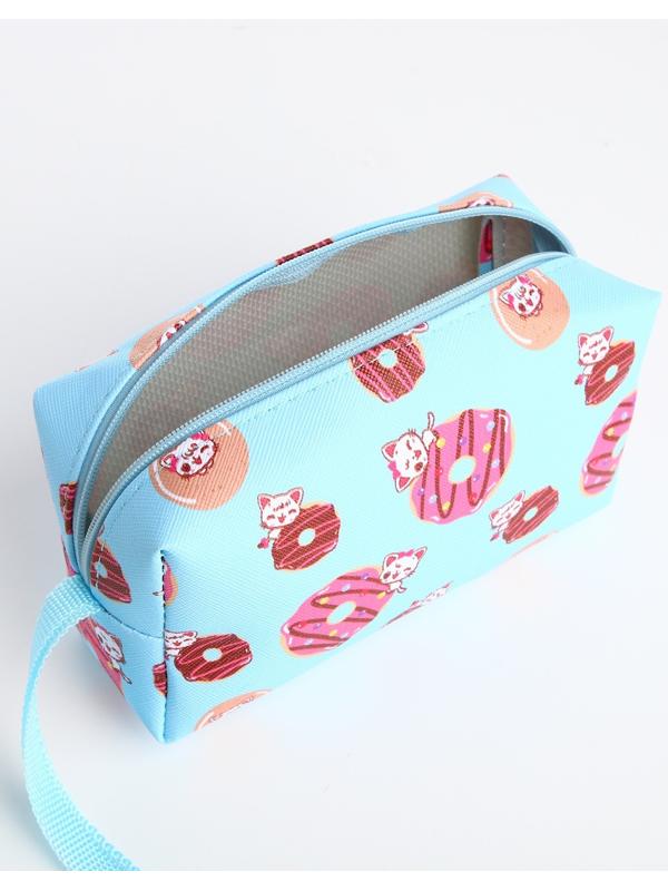 Косметичка на молнии, цвет голубой