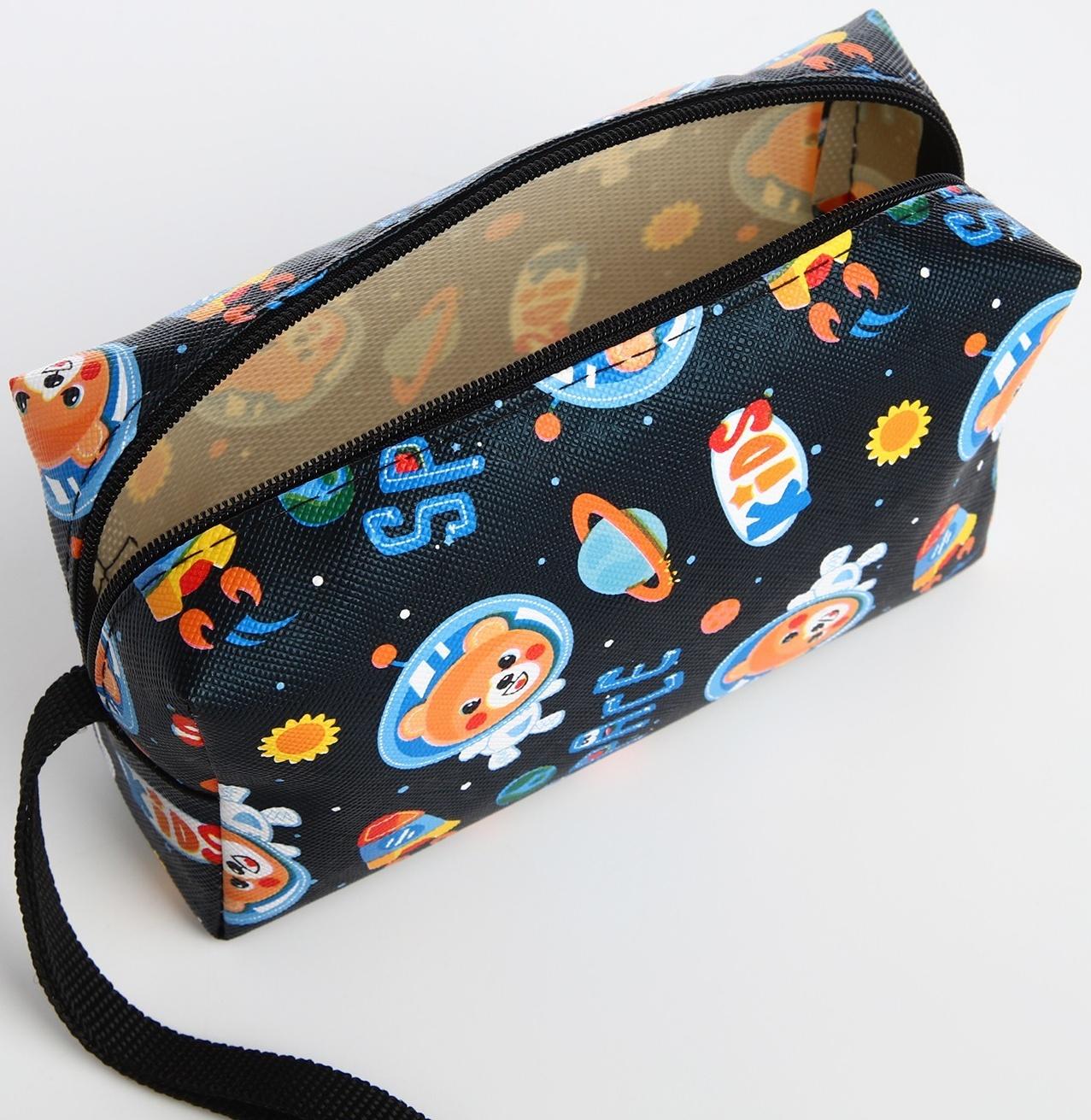 Косметичка на молнии, цвет чёрный