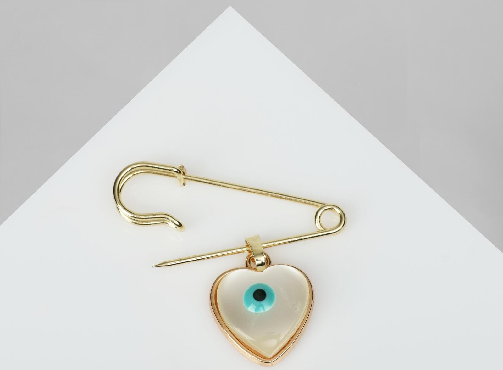 Булавка-оберег 