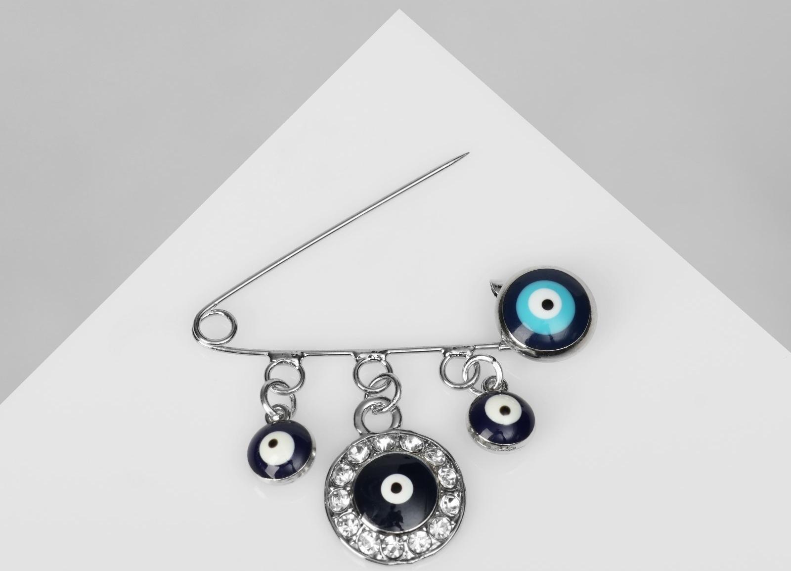 Булавка-оберег 