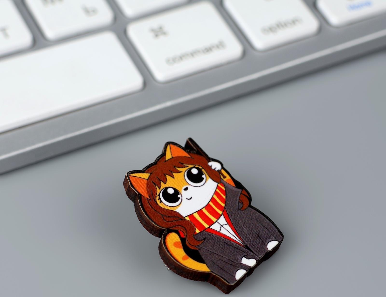 Значок деревянный 