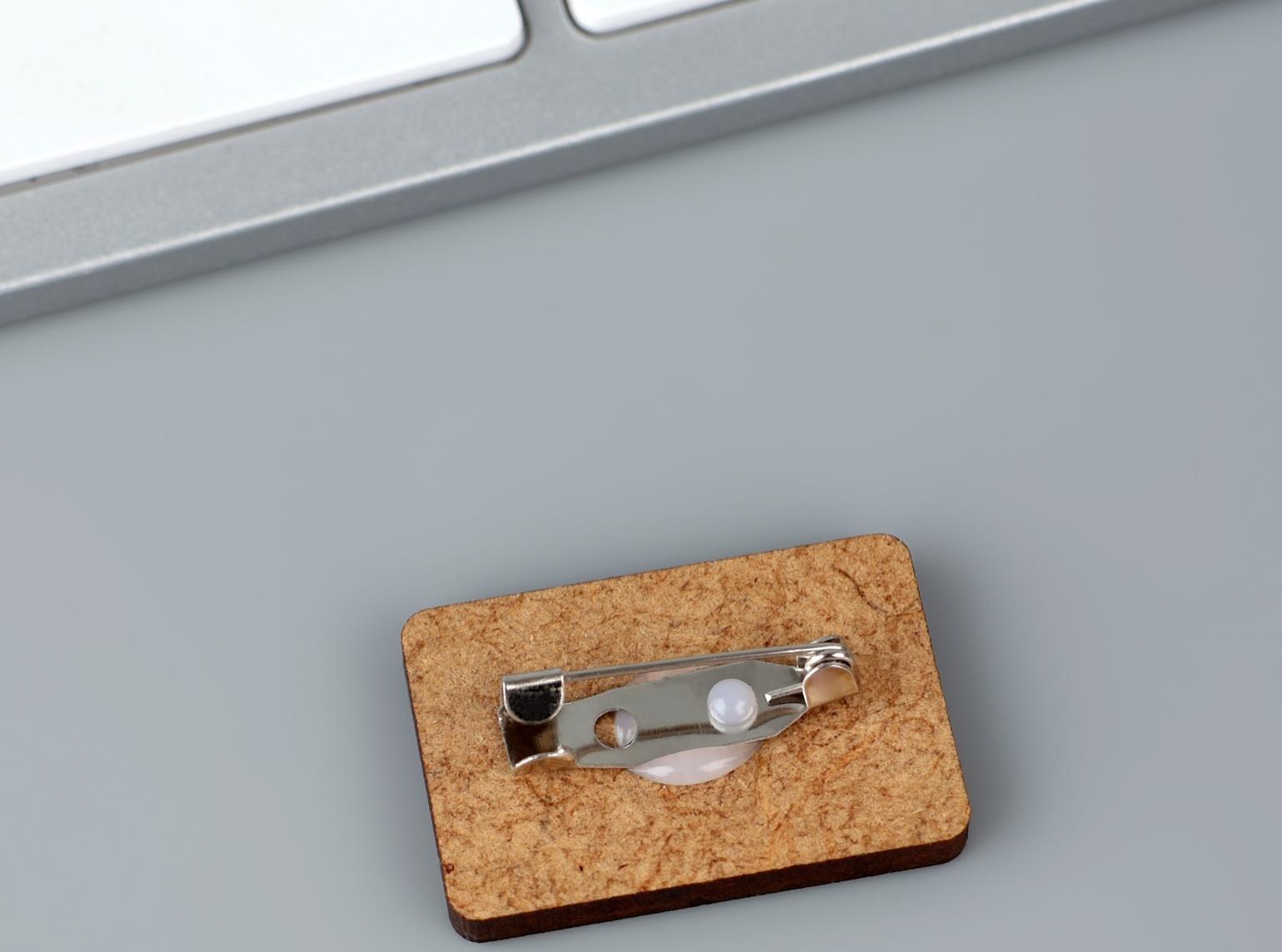 Деревянный значок гороскоп 