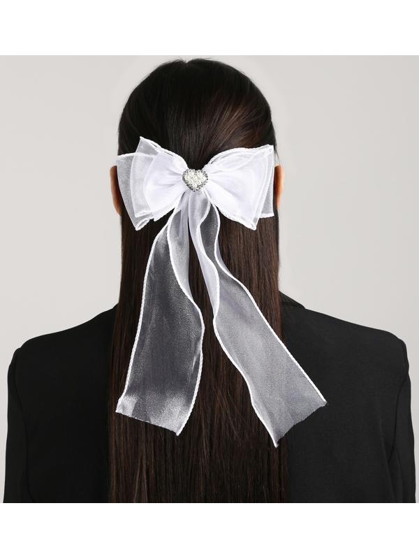 Карнавальный зажим «Бант» с декором-сердцем