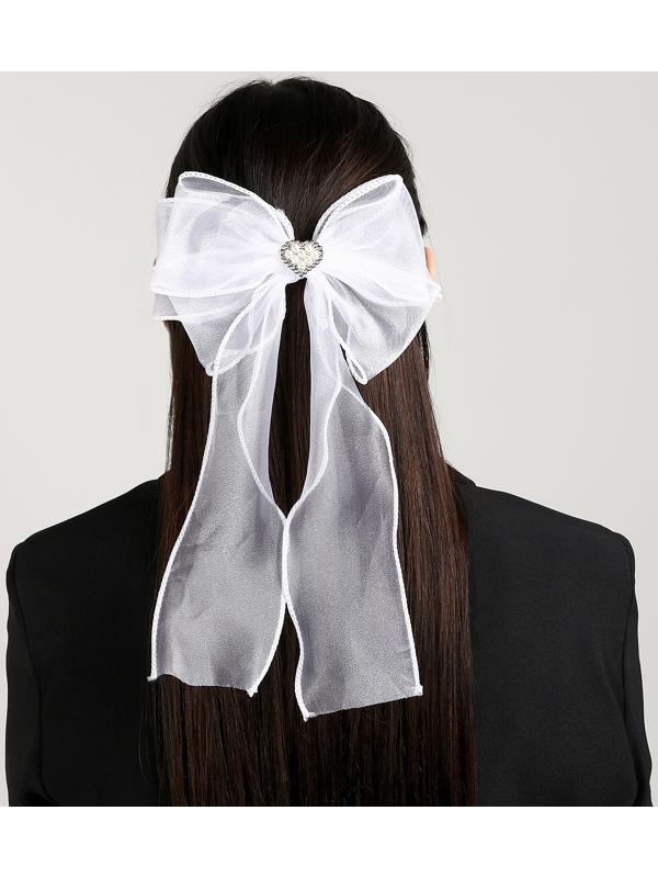 Карнавальный зажим «Бантик» с декором-сердцем