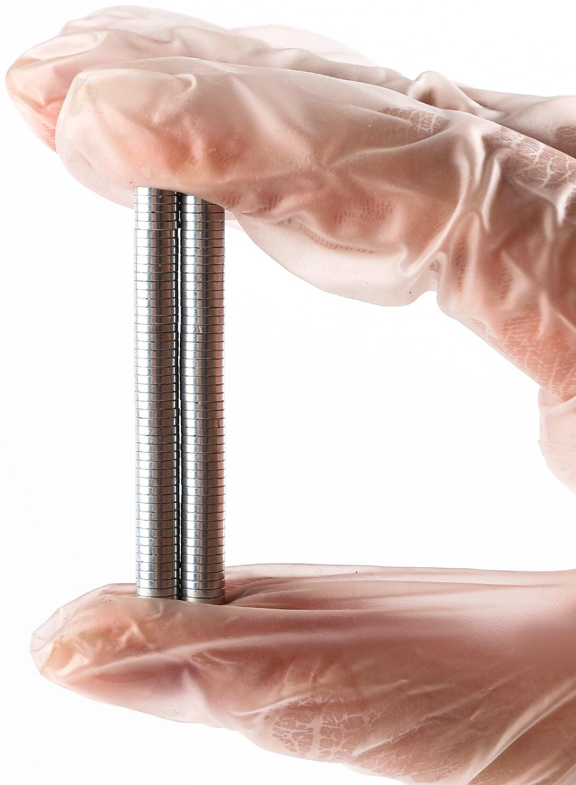 Магнит неодимовый , размер 1 шт. — 5 × 5 × 1 мм, набор 100 шт.