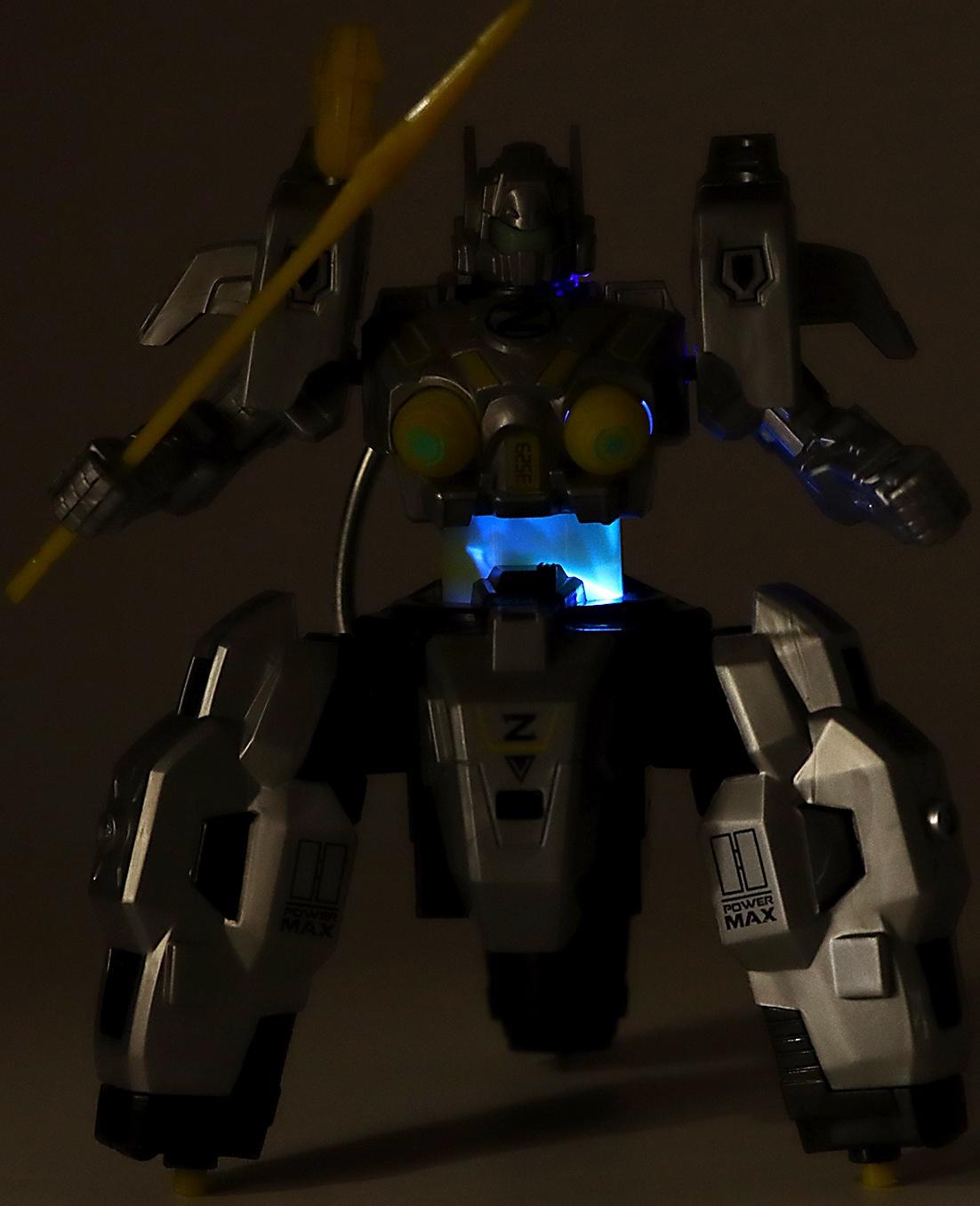 Робот радиоуправляемый «Киборг», световые и дымовые эффекты, работает от батареек