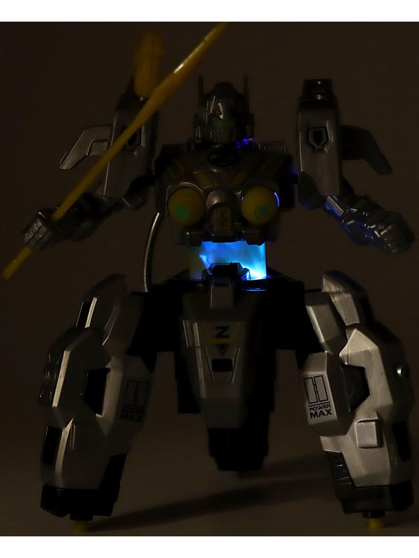 Робот радиоуправляемый «Киборг», световые и дымовые эффекты, работает от батареек