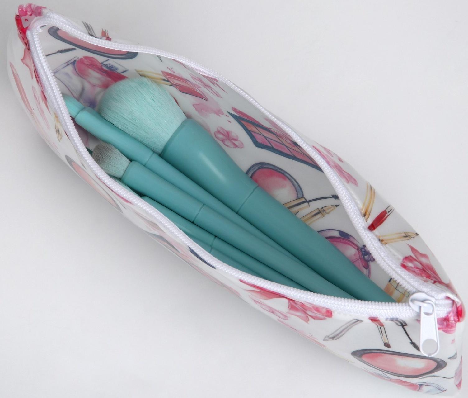 Косметичка PVC на молнии «Макияж»