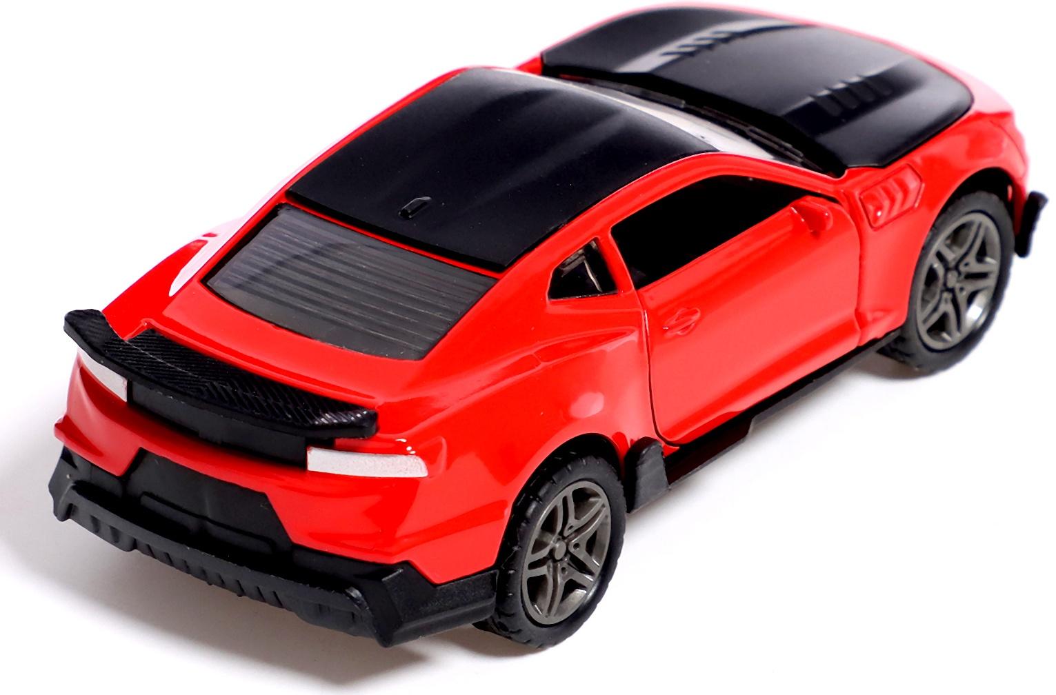 Машина металлическая «Гонка», инерция, 1:32, открываются двери, световые и звуковые эффекты, цвет красный