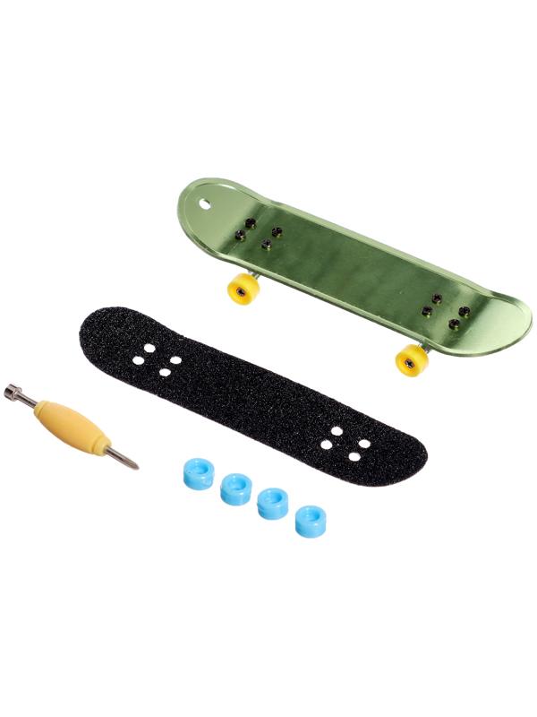 Фингерборд металлический «Золотой трюк», 2 комплекта колёс, ключ, цвет МИКС