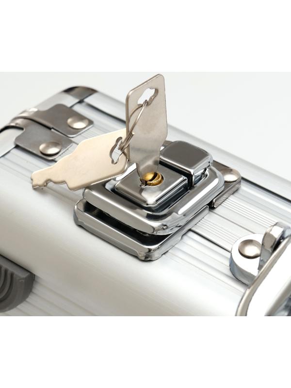 Металлический кейс, 30 х 21 х 6.5 см