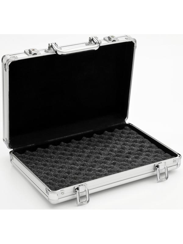 Металлический кейс, 30 х 21 х 6.5 см