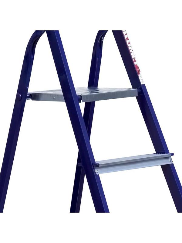 Стремянка Алюмет стальная окрашенная с алюминиевыми ступенями  9 ст. М8409