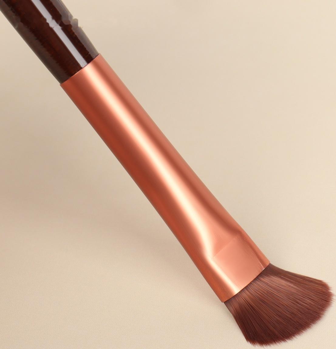 Набор кистей для макияжа «Рептилия», 7 предметов, чехол на кнопке, цвет чёрный