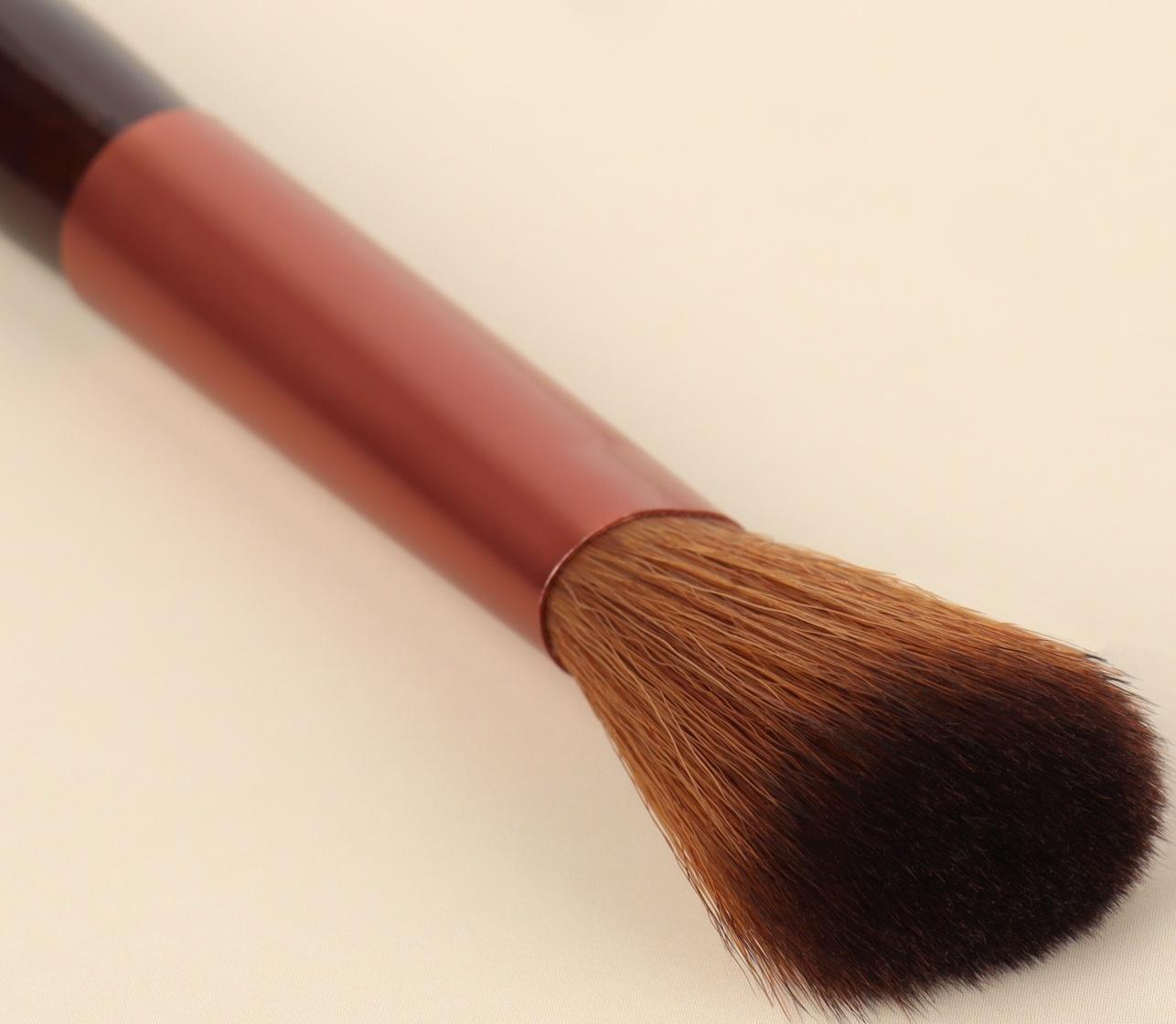 Набор кистей для макияжа «Рептилия», 7 предметов, чехол на кнопке, цвет чёрный